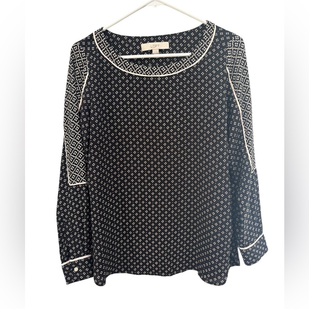 Ann Taylor LOFT Women Star Long Sleeve Crew Neck Blouse Black Size XS